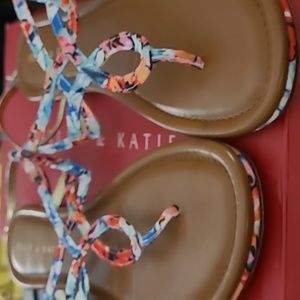 Kelly & Katie 8M red multi watercolor flower print sandals